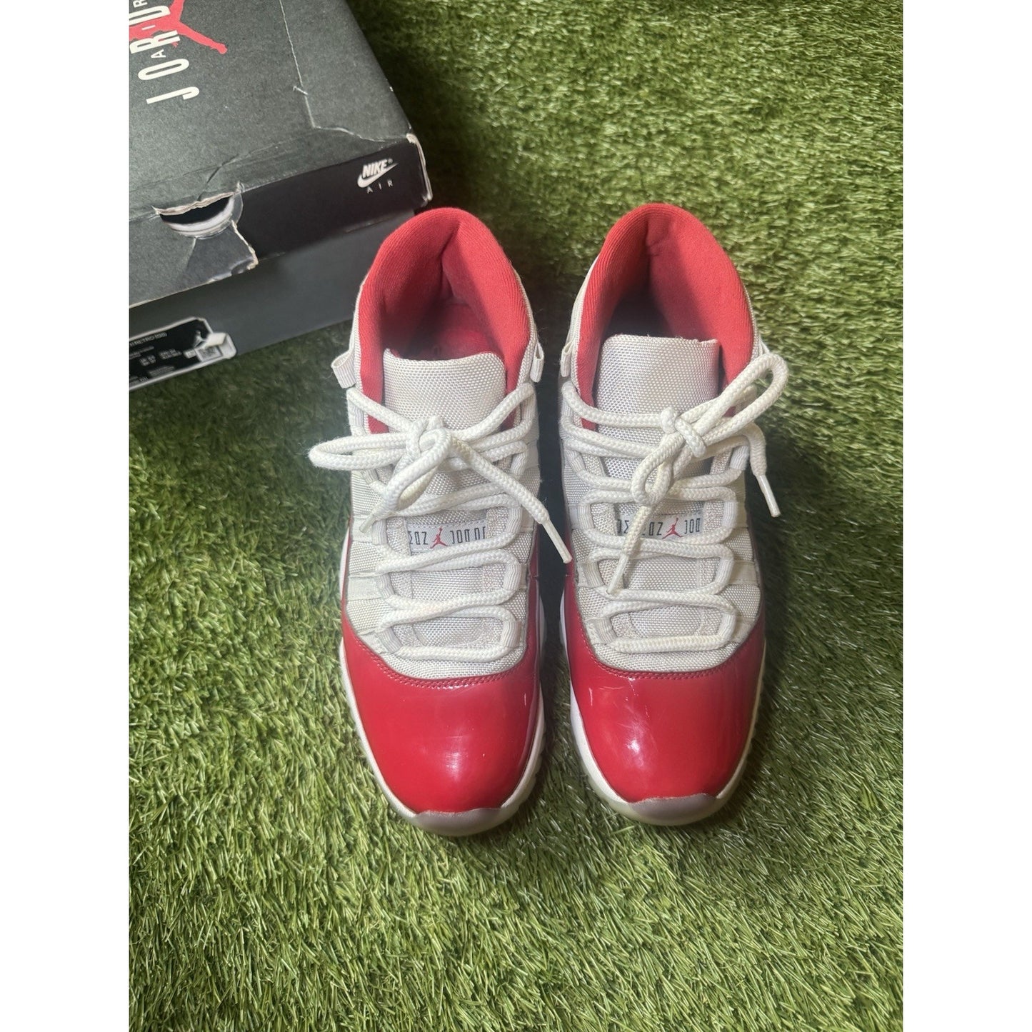 Jordan Air Jordan 11 Cherry Red Men’s Mid-Top Sneaker Red/White Size 8.5 Men’s