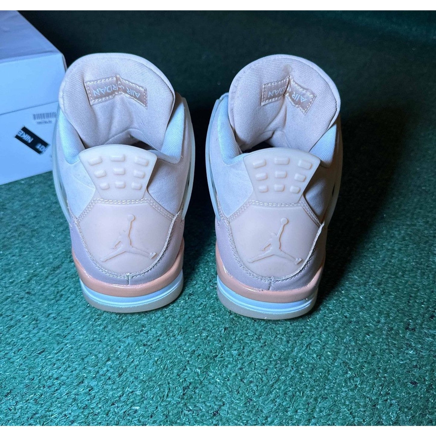 Jordan 4 Retro ‘Shimmer’
