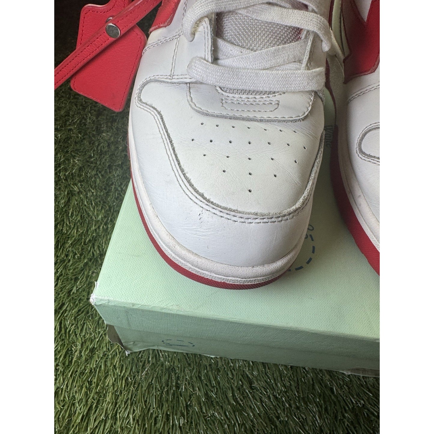 Off-White Out of Office Low White Red Size 42 EU / 9 U.S. Men's Sneakers