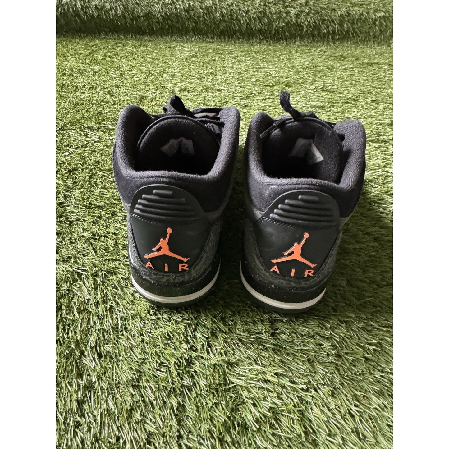 Jordan 3 Retro 2023 Mid Fear Size 10.5 Men’s