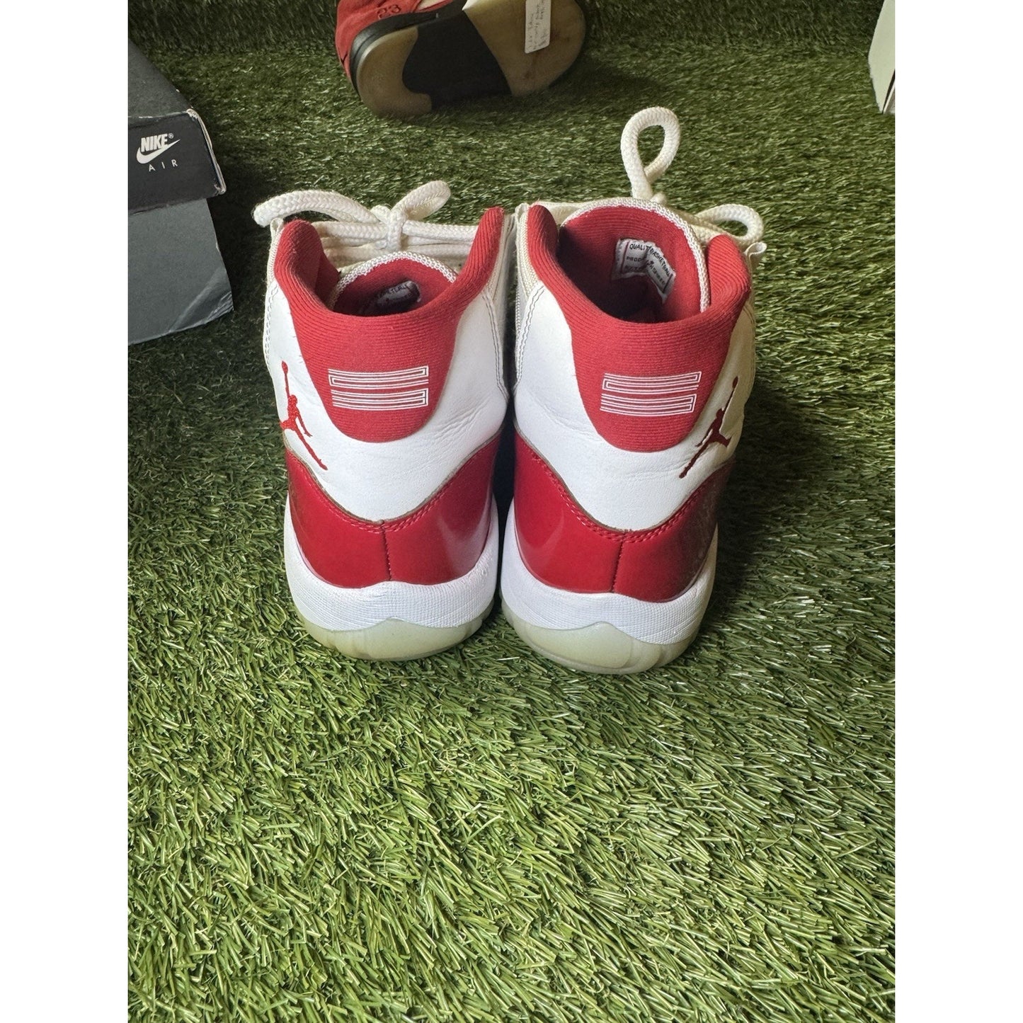 Jordan Air Jordan 11 Cherry Red Men’s Mid-Top Sneaker Red/White Size 8.5 Men’s