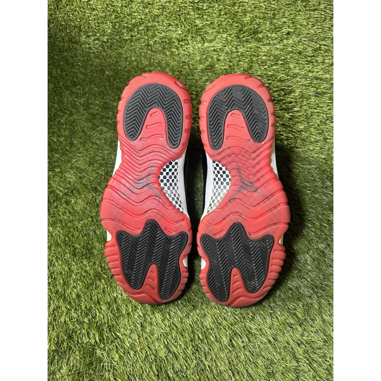 Jordan 11 Retro High Bread Size 10.5 Men’s